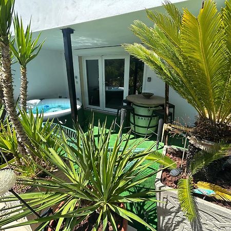 Appart-One Terrasse Jacuzzi Parking Carcassonne Esterno foto