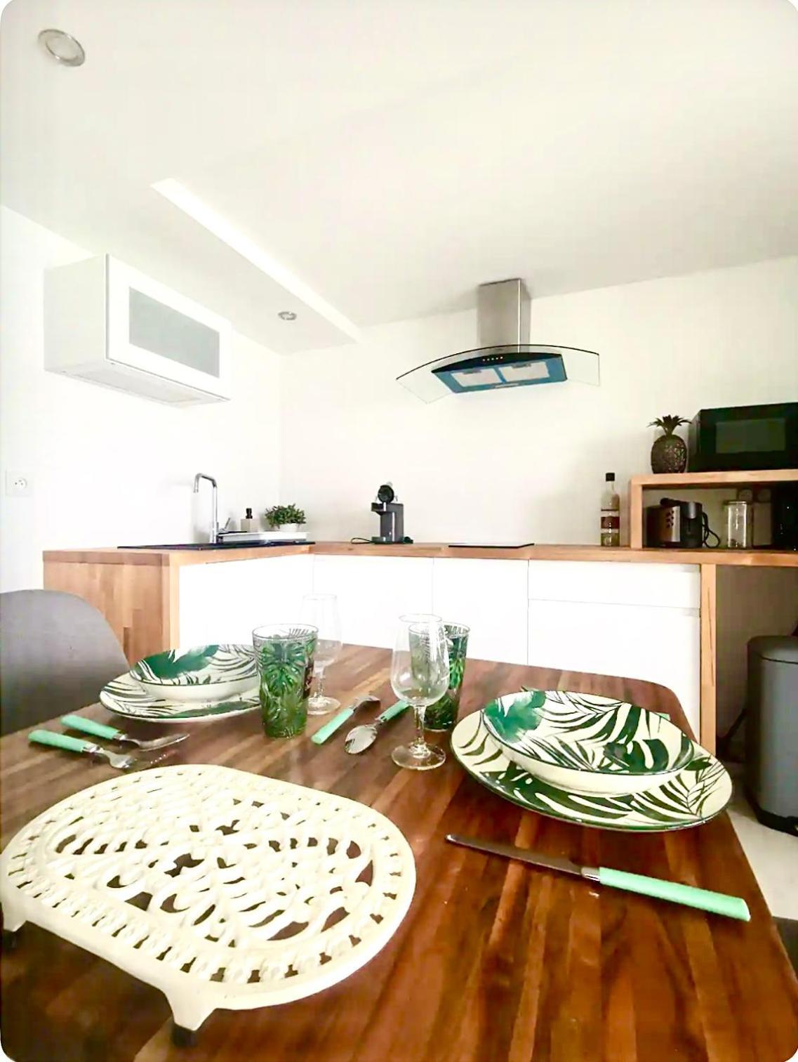 Appart-One Terrasse Jacuzzi Parking Carcassonne Esterno foto