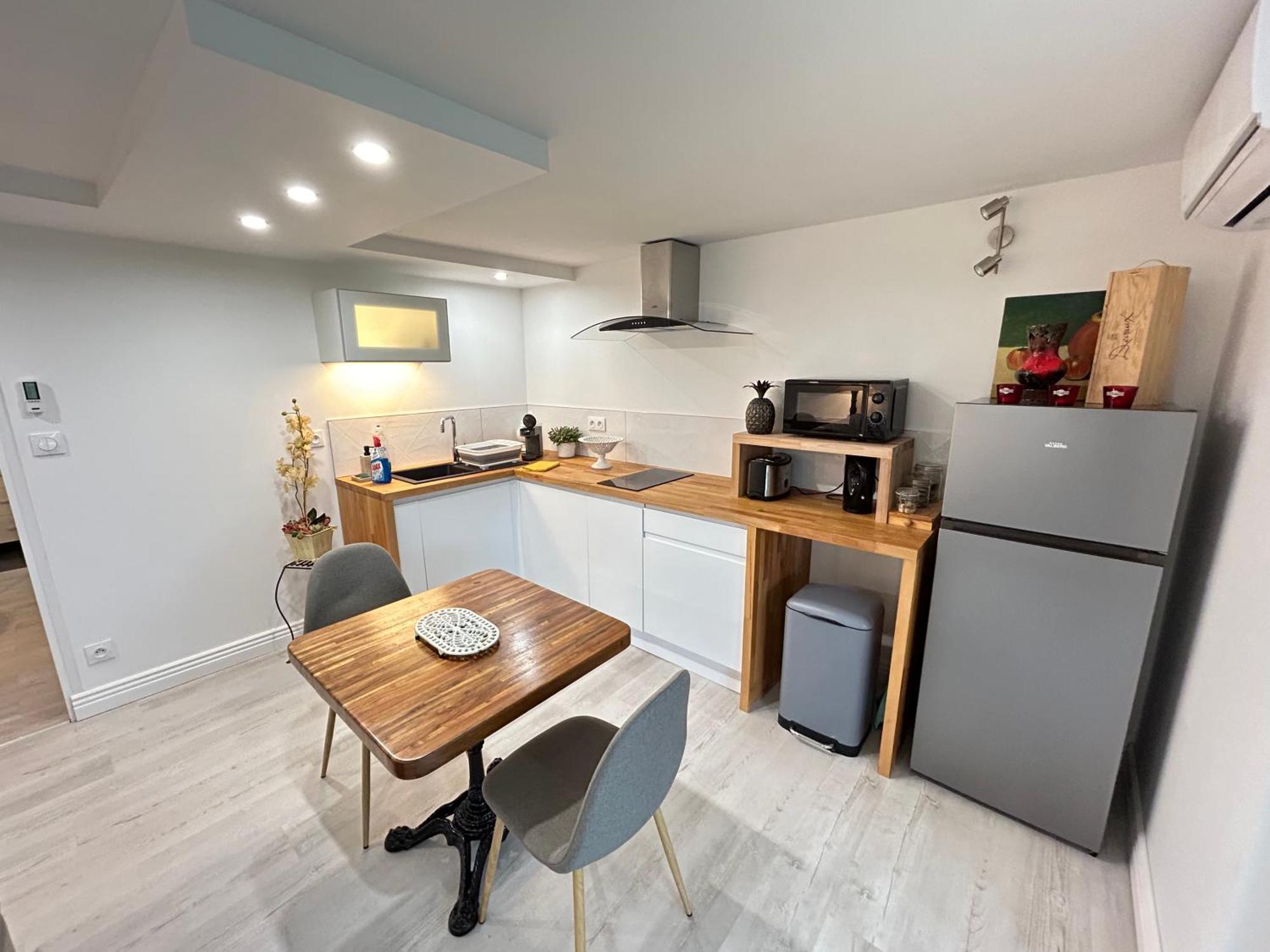 Appart-One Terrasse Jacuzzi Parking Carcassonne Esterno foto
