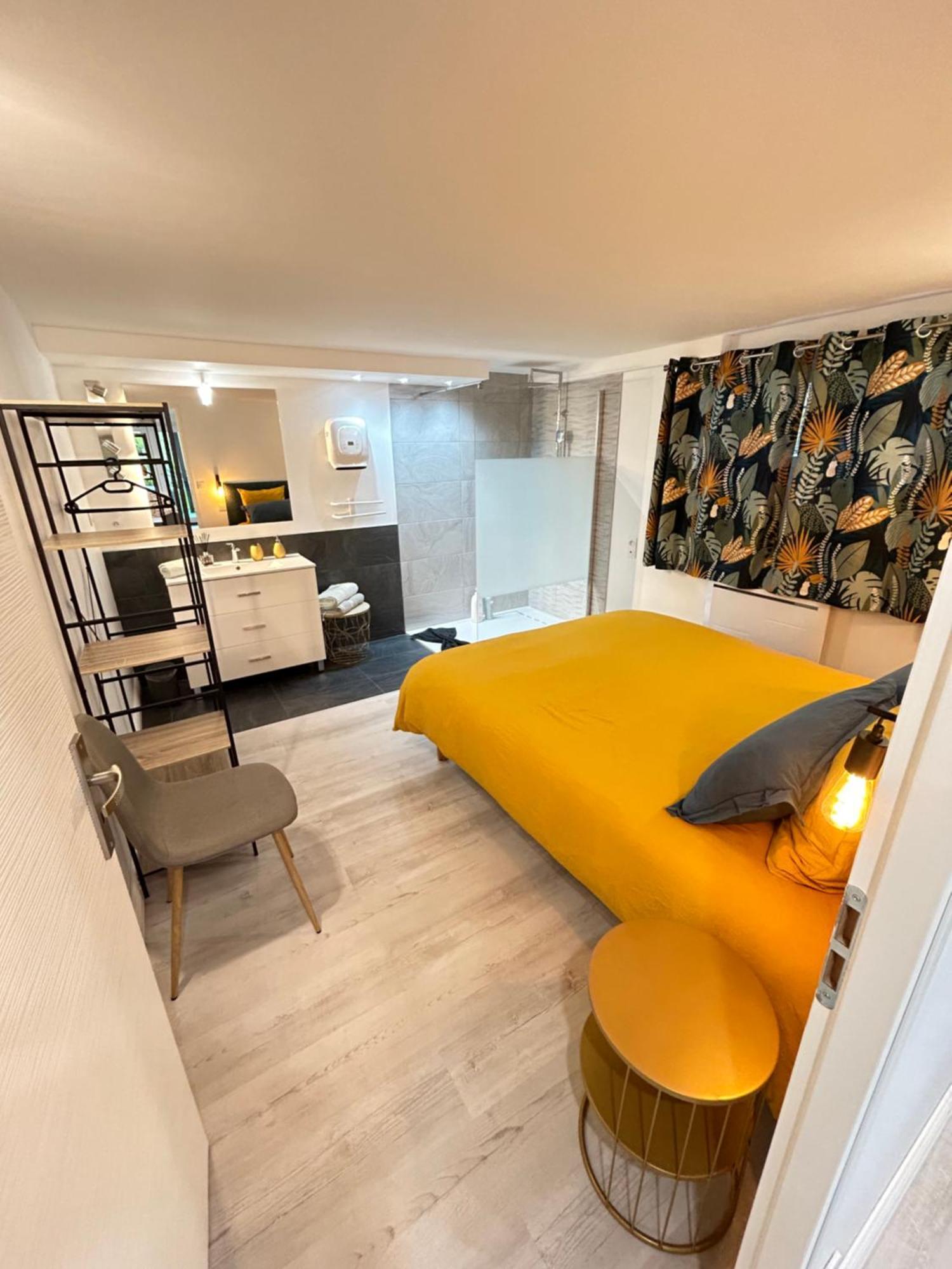 Appart-One Terrasse Jacuzzi Parking Carcassonne Esterno foto