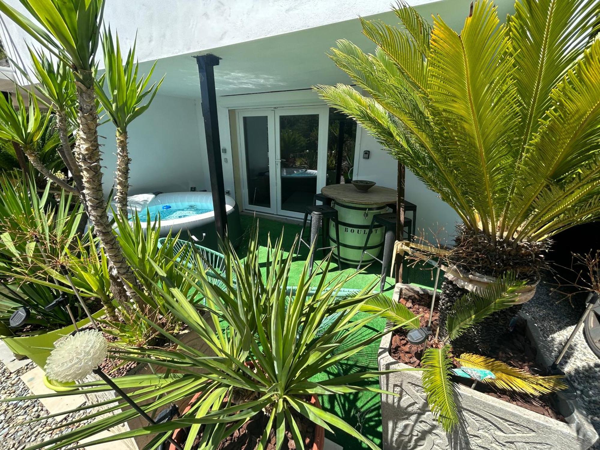 Appart-One Terrasse Jacuzzi Parking Carcassonne Esterno foto